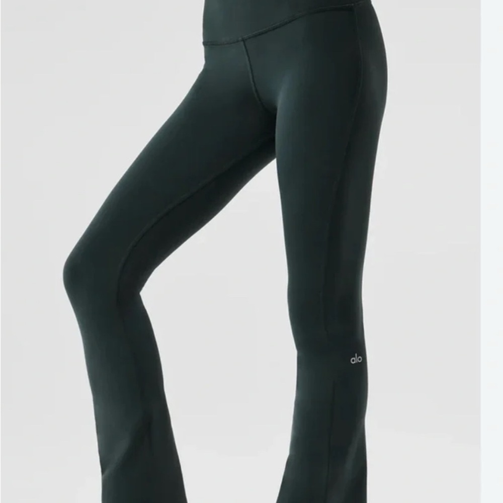 Airbrush High-Waist 7/8 Bootcut Legging -
Charcoal Green